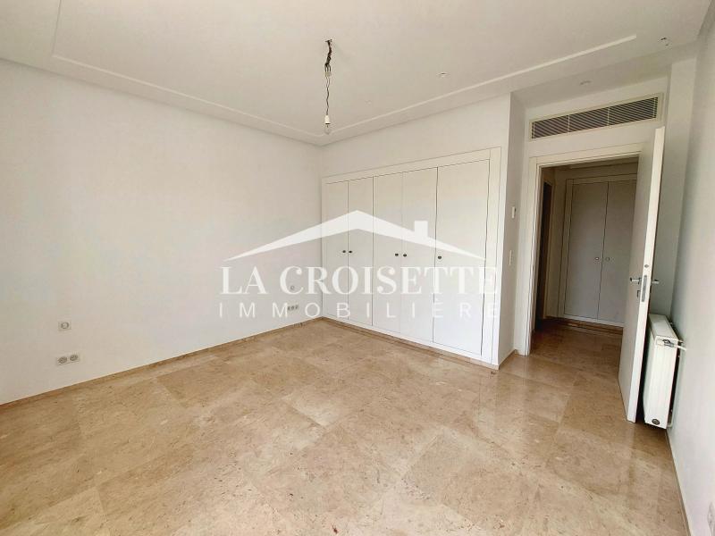 Appartement S+2 avec jardin et piscine à Gammarth